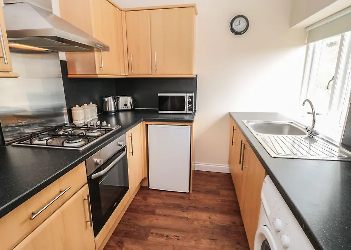 No 2 Hall * Scalby (North Yorkshire)